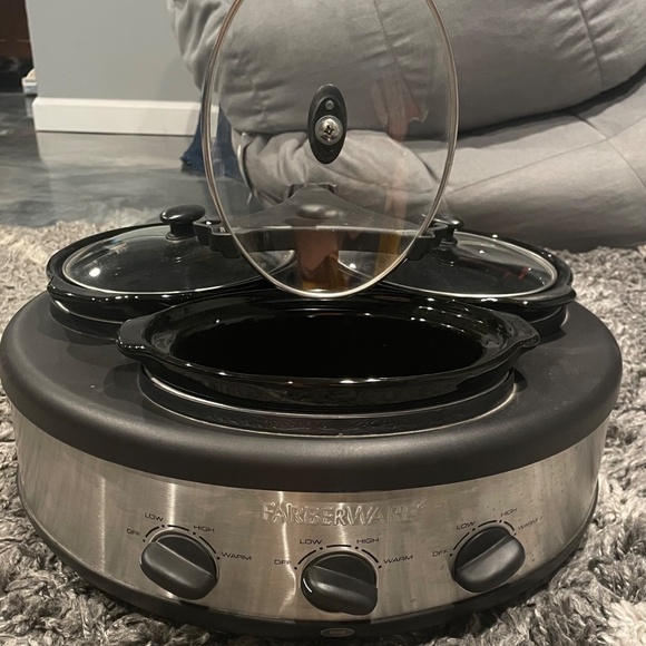 Farberware 104559 3-Crock Round Slow Cooker 1.5 Quart Stainless Steel - Picture 3 of 5